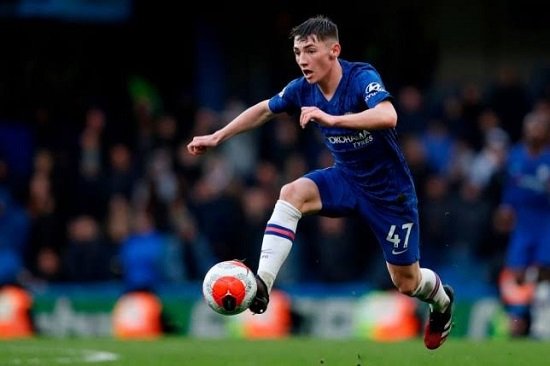 Chelsea midfielder Gilmour suffers major injury blow